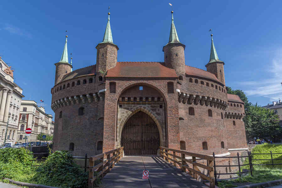 Polonia - Cracovia 091 - Barbacana.jpg